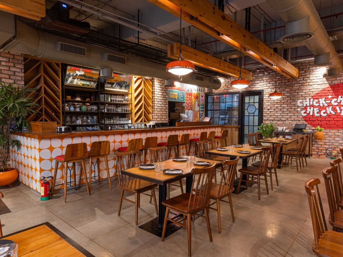 A Mumbai bistro that caters to playful yet rustic vibes - Architect and ...